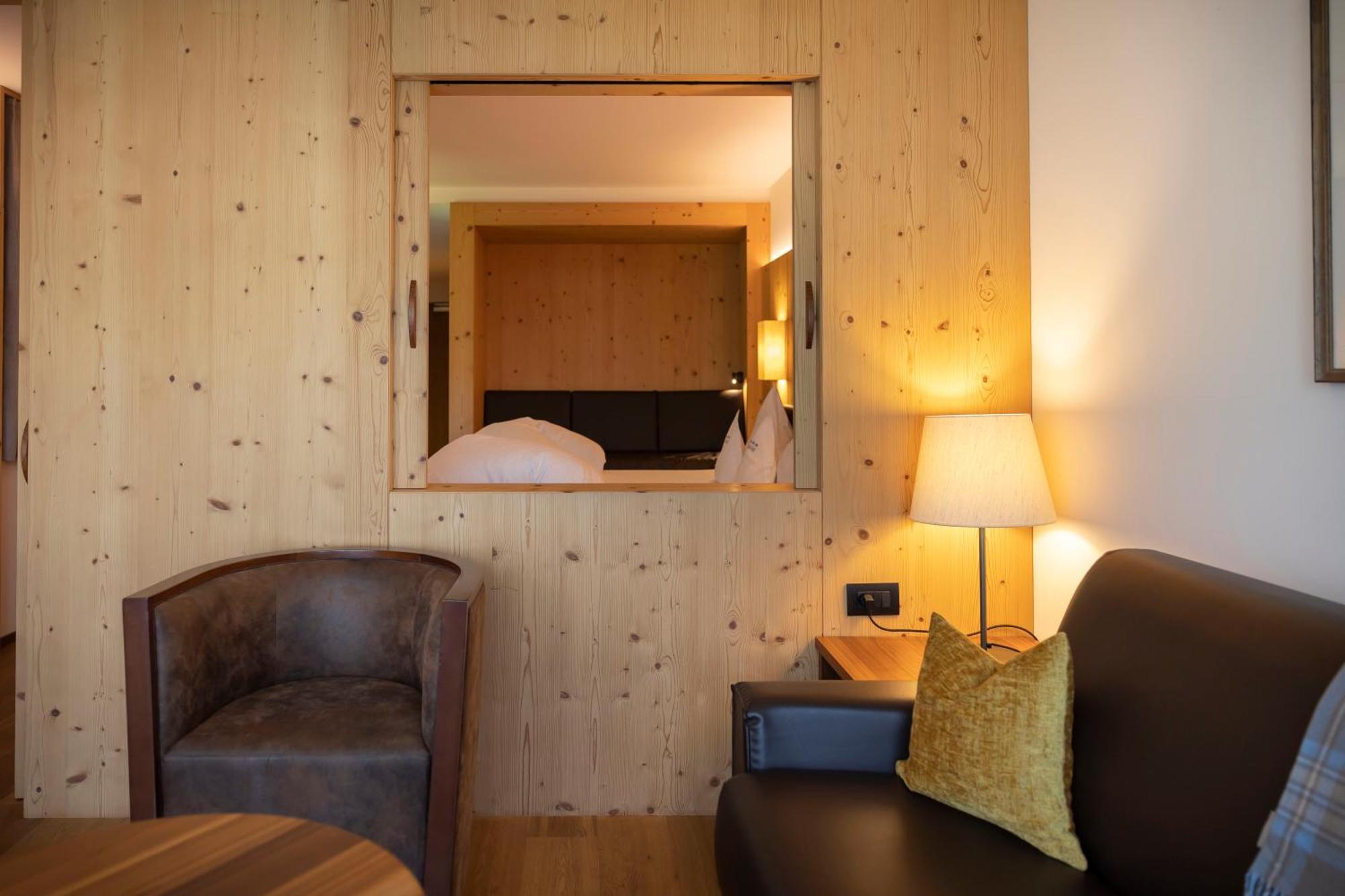 Artnatur Dolomites Hotel & Spa Сиуси Стая снимка