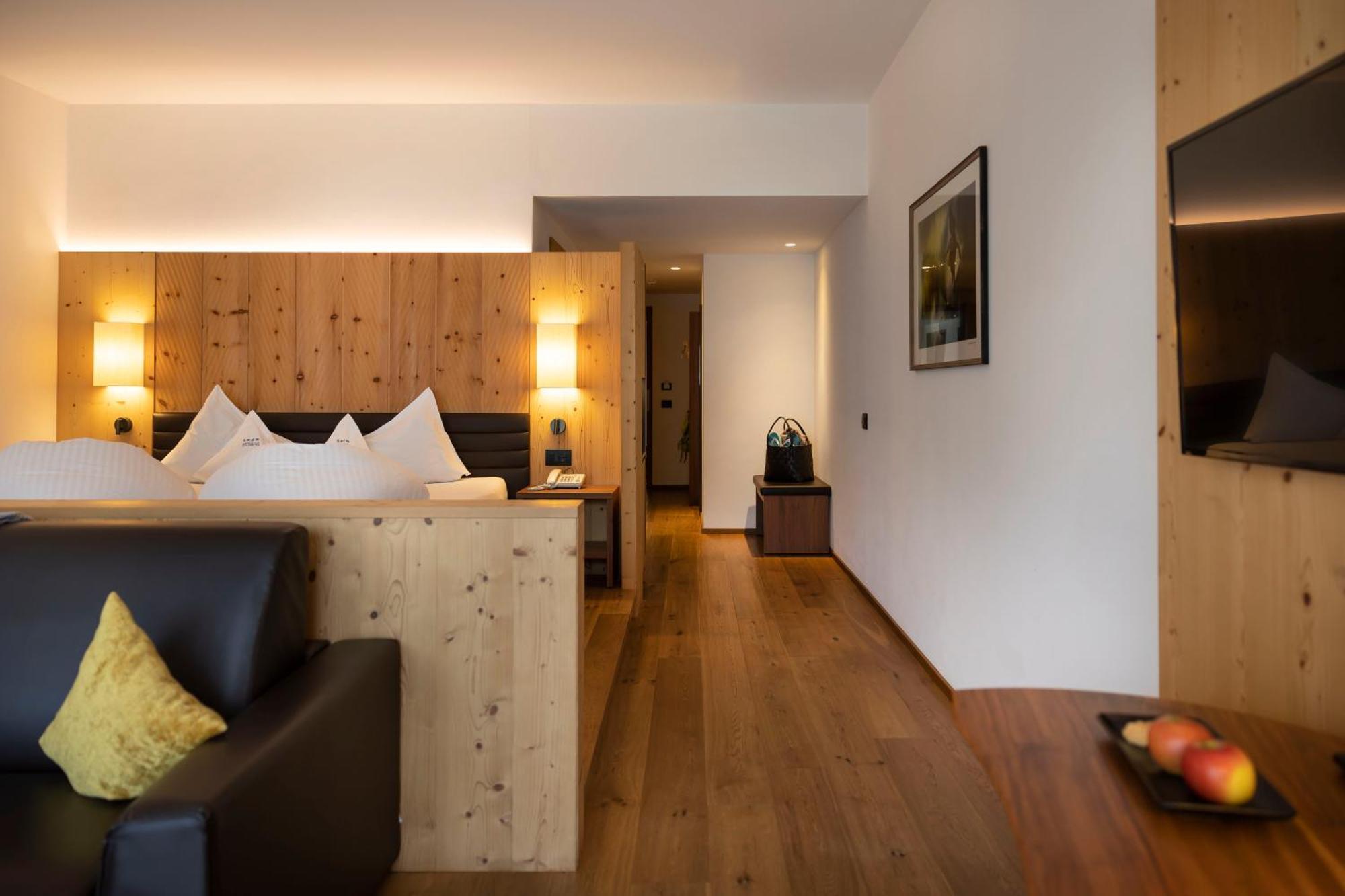 Artnatur Dolomites Hotel & Spa Сиуси Стая снимка