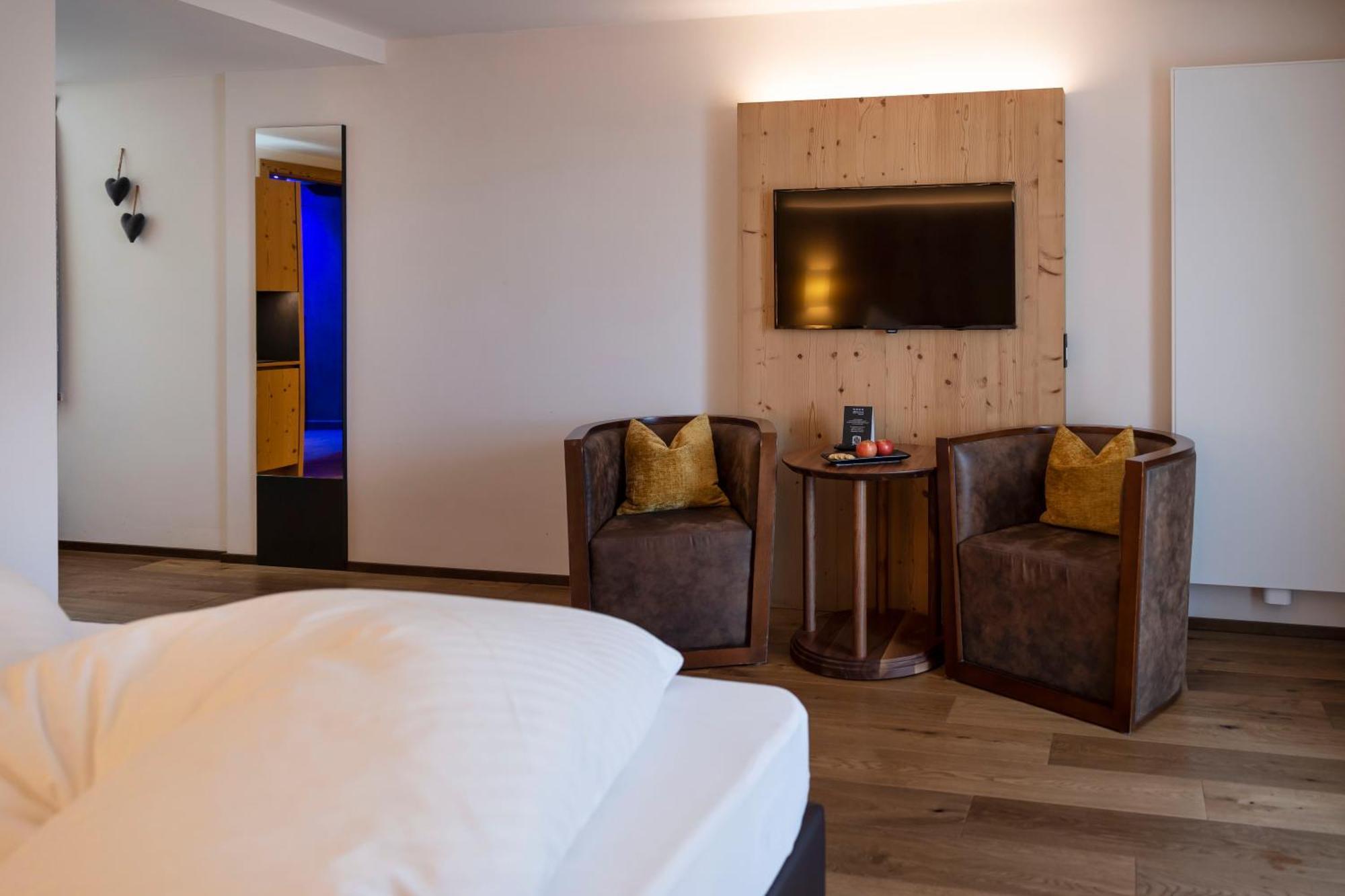 Artnatur Dolomites Hotel & Spa Сиуси Стая снимка
